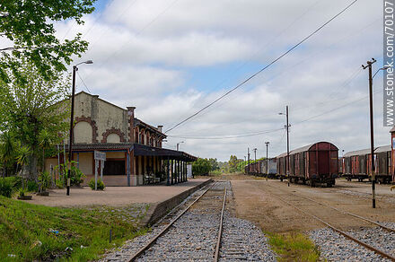 Estación de ferrocarril de Treinta y Tres - Departamento de Treinta y Tres - URUGUAY. Foto No. 70107