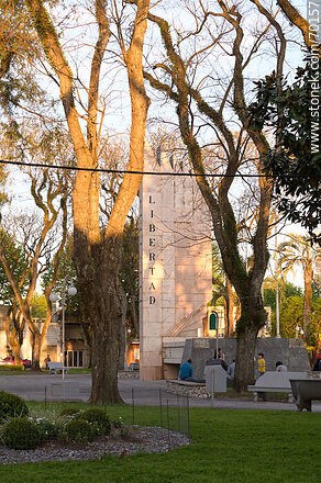 Monumento a la libertad - Departamento de Treinta y Tres - URUGUAY. Foto No. 70157
