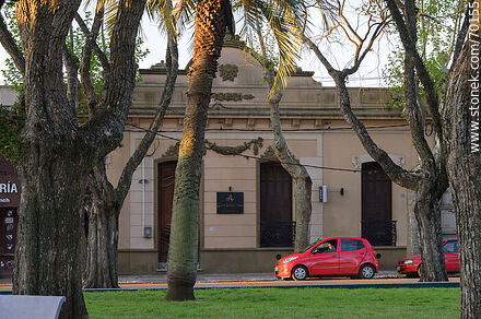 Plaza 19 de Abril. La Casona - Departamento de Treinta y Tres - URUGUAY. Foto No. 70155