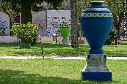 Plaza Tomás Berreta - Departamento de Canelones - URUGUAY. Foto No. 70534