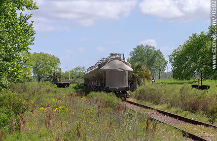 Estación de ferrocarril de Montes. Tren de carga para ANCAP - Departamento de Canelones - URUGUAY. Foto No. 70592