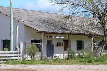 Antiguo y abandonado ingenio azucarero y remolachero de RAUSA - Departamento de Canelones - URUGUAY. Foto No. 70628