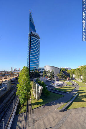 Torre de las Telecomunicaciones - Antel - Departamento de Montevideo - URUGUAY. Foto No. 70760