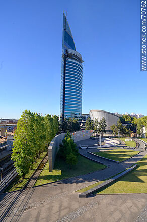 Torre de las Telecomunicaciones - Antel - Departamento de Montevideo - URUGUAY. Foto No. 70762
