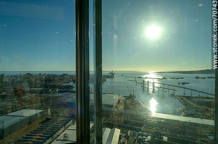Panoramic elevator with harbor view - Department of Montevideo - URUGUAY. Photo #70743
