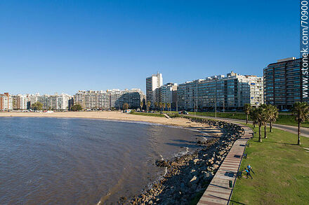 Aerial view of the Kibón promenade - Department of Montevideo - URUGUAY. Photo #70900