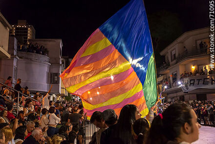 Llamadas 2018. Banderas - Departamento de Montevideo - URUGUAY. Foto No. 71095