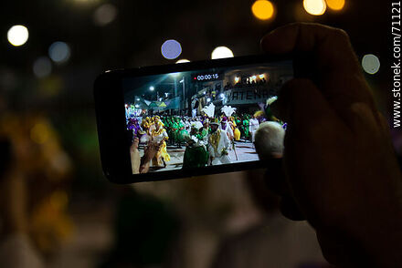 Llamadas 2018. Otro punto de vista - Departamento de Montevideo - URUGUAY. Foto No. 71121