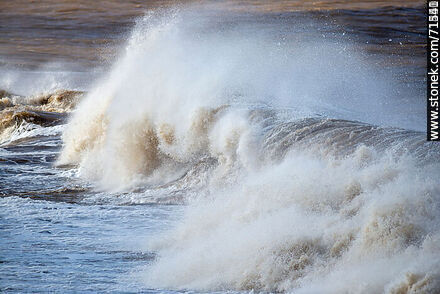 Surf with foam in turbid sea - Department of Maldonado - URUGUAY. Photo #71212