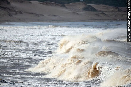 Surf with foam in turbid sea - Department of Maldonado - URUGUAY. Photo #71216