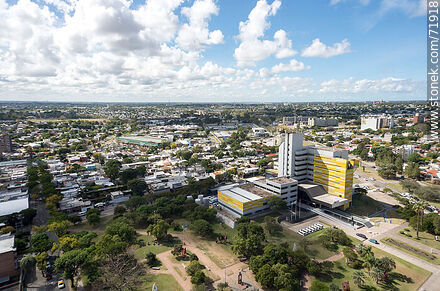 Vista aérea de ASSE y Parque de las Esculturas - Departamento de Montevideo - URUGUAY. Foto No. 71918