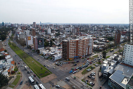 Aerial view of the intersection of Av. Italia and Luis A. de Herrera. Year 2017 - Department of Montevideo - URUGUAY. Photo #71949