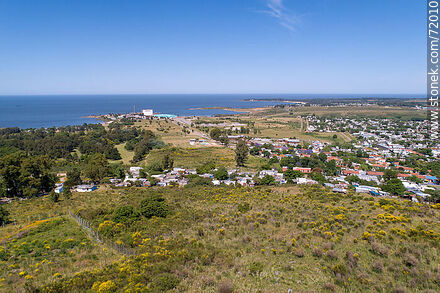 Vista aérea de Cerro Norte y Punta de Sayago - Departamento de Montevideo - URUGUAY. Foto No. 72010