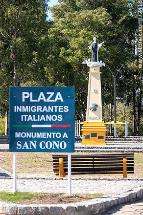 Plaza de los inmigrantes italianos. Monumento a San Cono - Departamento de Florida - URUGUAY. Foto No. 72418