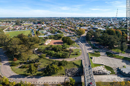 Vista aérea de la entrada a Florida desde la ruta 5 - Departamento de Florida - URUGUAY. Foto No. 72484