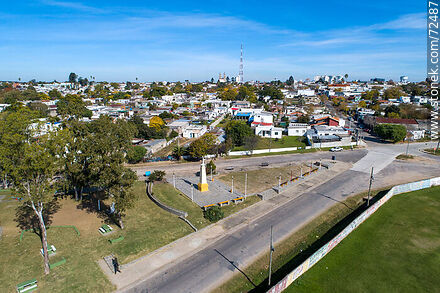 Aerial view of the Plaza de los Inmigrantes and San Cono - Department of Florida - URUGUAY. Photo #72487