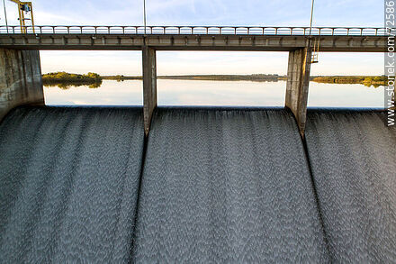 Aerial view of the dam waterfall and the Route 76 bridge - Department of Florida - URUGUAY. Photo #72586
