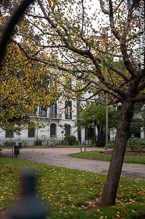 Zabala Square in autumn - Department of Montevideo - URUGUAY. Photo #72669