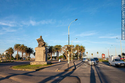 Monument statue of Juan Zorrilla de San Martin in Gandhi Promenade - Department of Montevideo - URUGUAY. Photo #72788