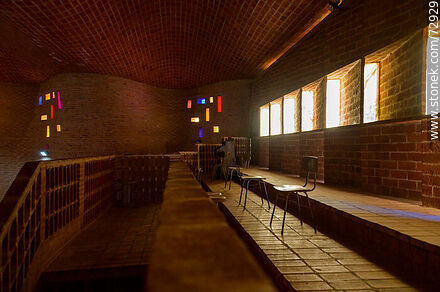 El coro de la iglesia del Cristo Obrero de Eladio Dieste - Departamento de Canelones - URUGUAY. Foto No. 72929