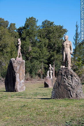 Statues of an Indian, a teacher and a rural worker - Durazno - URUGUAY. Photo #73243