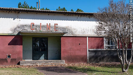 Antiguo cine de Baygorria - Departamento de Durazno - URUGUAY. Foto No. 73224