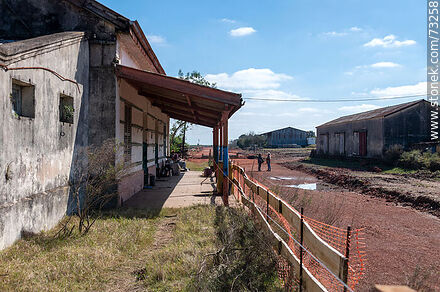 Antigua estación Molles. Emplazamiento para las nuevas vías ferroviarias (2021) - Departamento de Durazno - URUGUAY. Foto No. 73258
