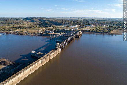 Rincón del Bonete Hydroelectric Dam - Tacuarembo - URUGUAY. Photo #73301