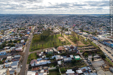 Vista aérea de la plaza del Marco - Departamento de Rivera - URUGUAY. Foto No. 73629