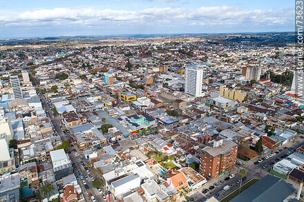 Vista aérea de la calle Don Pedro de Ceballos y la ciudad - Departamento de Rivera - URUGUAY. Foto No. 73623