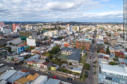 Vista aérea de la calle Paysandú desde el Cerro del Marco - Departamento de Rivera - URUGUAY. Foto No. 73616