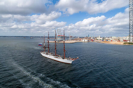 Aerial view of the Russian Navy training ship Sedov leaving the port of Montevideo (2020). - Department of Montevideo - URUGUAY. Photo #73680