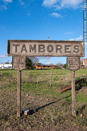 Cartel de la estación de trenes de Tambores - Departamento de Paysandú - URUGUAY. Foto No. 73987