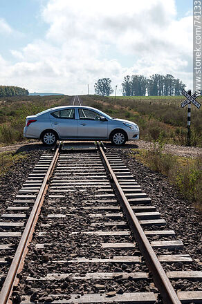 Automobile on railroad tracks - Tacuarembo - URUGUAY. Photo #74133