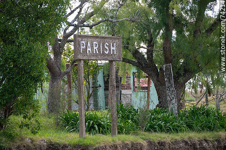 Almost all that remains of the Parish train station: the sign (2021) - Durazno - URUGUAY. Photo #74214