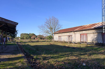 Estación de tren de Fraile Muerto. Antiguo galpón de AFE - Departamento de Cerro Largo - URUGUAY. Foto No. 74269