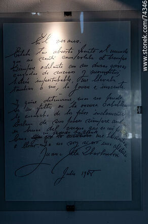 Casa de Juana de Ibarbourou. Copias de manuscritos de la poetisa - Departamento de Cerro Largo - URUGUAY. Foto No. 74346
