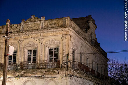 Old house at dusk - Department of Cerro Largo - URUGUAY. Photo #74443
