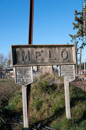 Sign at the former Melo train station - Department of Cerro Largo - URUGUAY. Photo #74467
