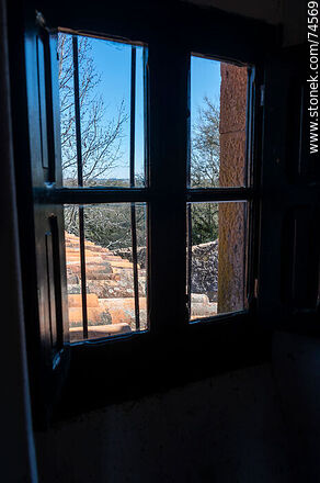 Second floor window - Department of Cerro Largo - URUGUAY. Photo #74569
