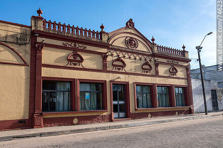 Old building - Department of Cerro Largo - URUGUAY. Photo #74623