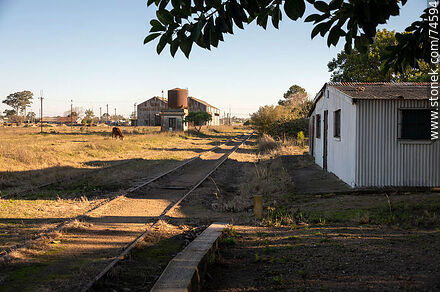 Antigua estación de trenes de Río Branco. Extremo del andén - Departamento de Cerro Largo - URUGUAY. Foto No. 74594
