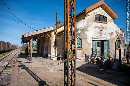 Vergara Railway Station - Department of Treinta y Tres - URUGUAY. Photo #74776