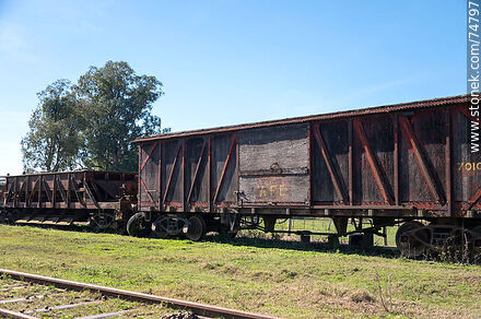 Estación de ferrocarril de Vergara. Antiguo vagón de carga - Departamento de Treinta y Tres - URUGUAY. Foto No. 74797