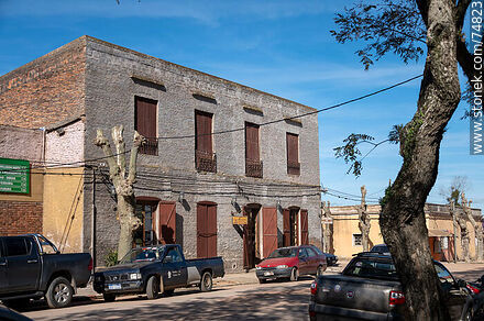 Antiguo edificio de ladrillos - Departamento de Treinta y Tres - URUGUAY. Foto No. 74823