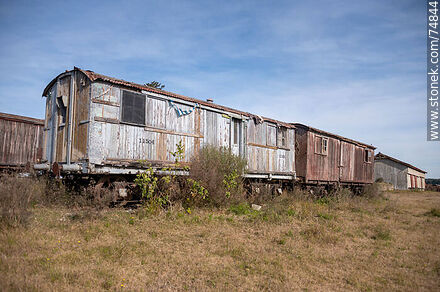 José Pedro Varela train station. Old wooden wagons - Lavalleja - URUGUAY. Photo #74844