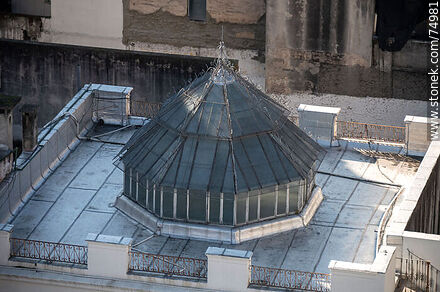 Skylight with octagonal base - Department of Montevideo - URUGUAY. Photo #74981
