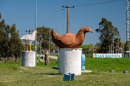 San Bautista sign with the figures of the chicken and the hen. - Department of Canelones - URUGUAY. Photo #75147