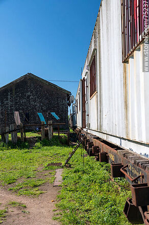 San Ramon Railway Station. Container housing - Department of Canelones - URUGUAY. Photo #75237