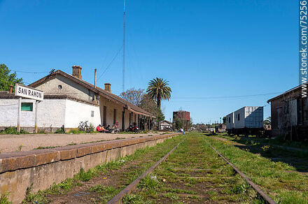 Estación de ferrocarril de San Ramón - Departamento de Canelones - URUGUAY. Foto No. 75256